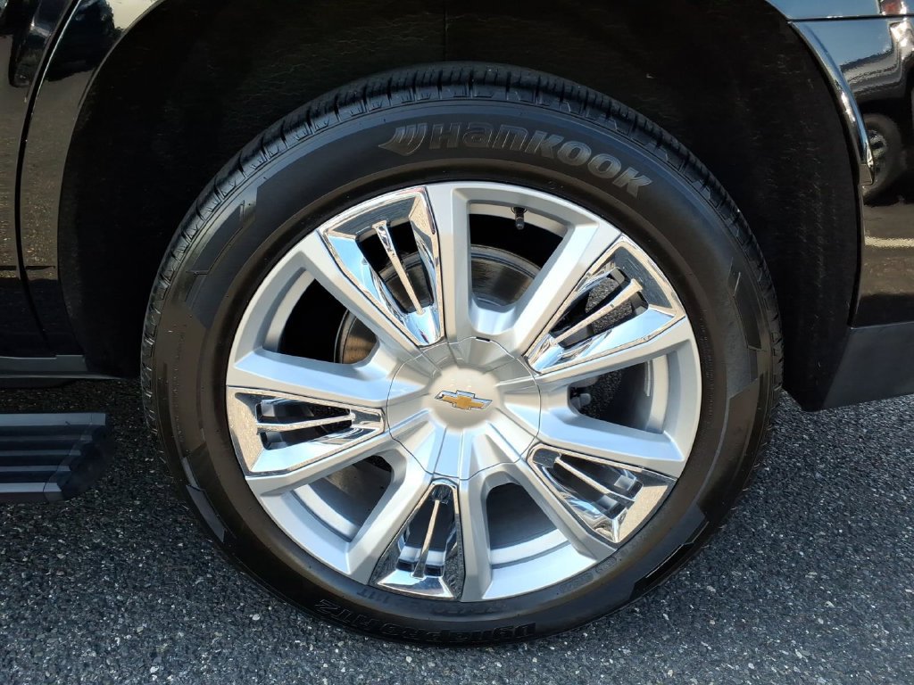 Used 2024 Chevrolet Tahoe High Country AWD/4WD image 20