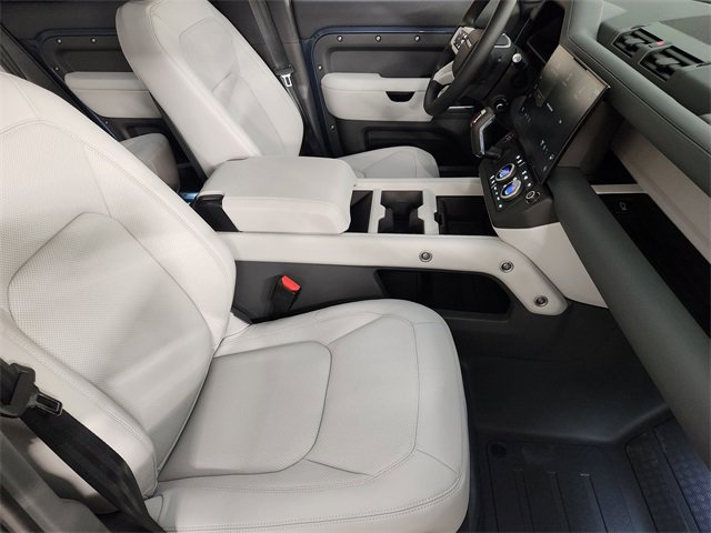 Used 2026 Land Rover Defender 110 S image 3