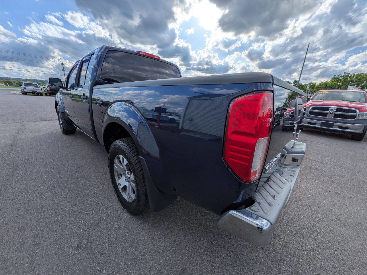 Used 2011 Suzuki Equator Sport AWD/4WD image 3