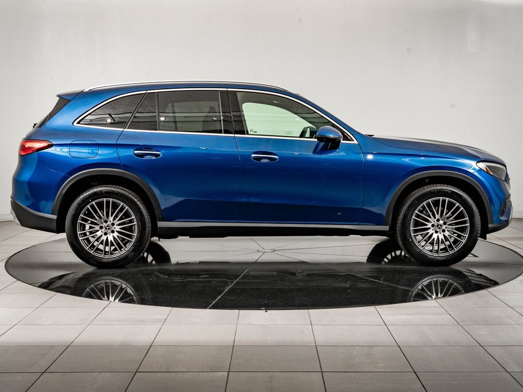 New 2026 Mercedes-Benz GLC 300 4MATIC image 11