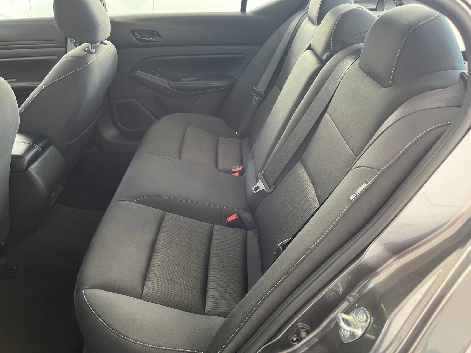 Used 2025 Nissan Altima 2.5 SV FWD image 25