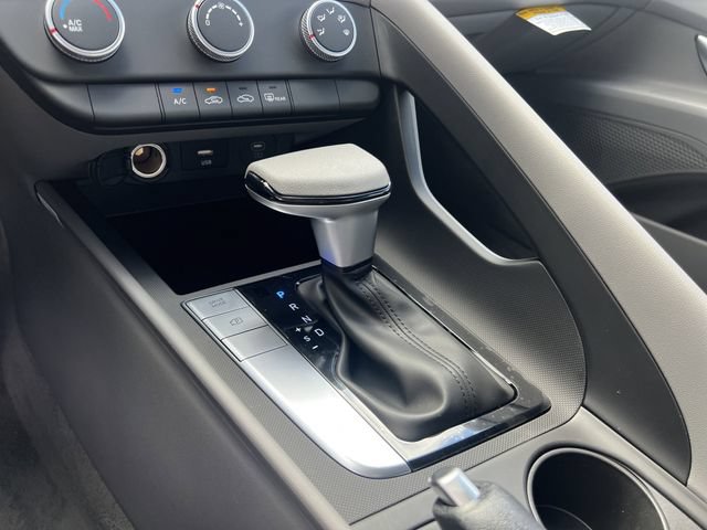 New 2026 Hyundai Elantra SE FWD image 24