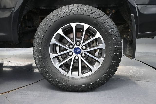 Used 2019 Ford F150 XLT w/ Equipment Group 302A Luxury AWD/4WD image 9