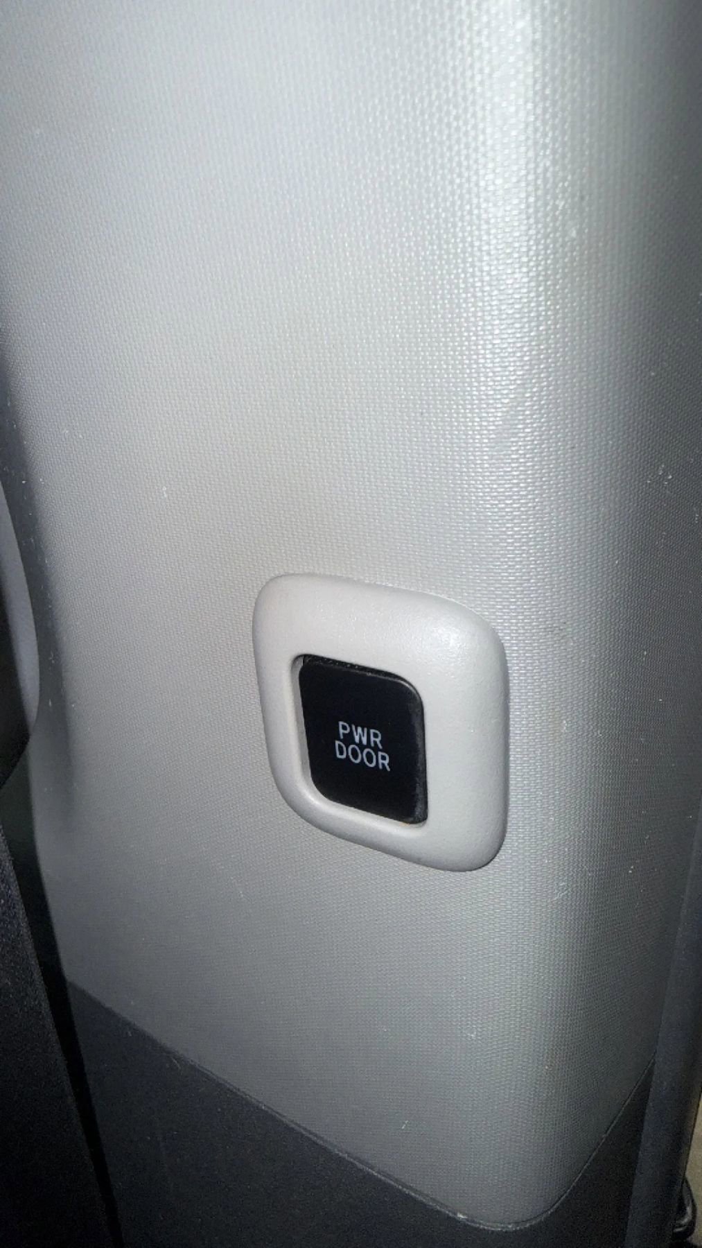 Used 2017 Toyota Sienna XLE w/ XLE Navigation Package FWD image 24