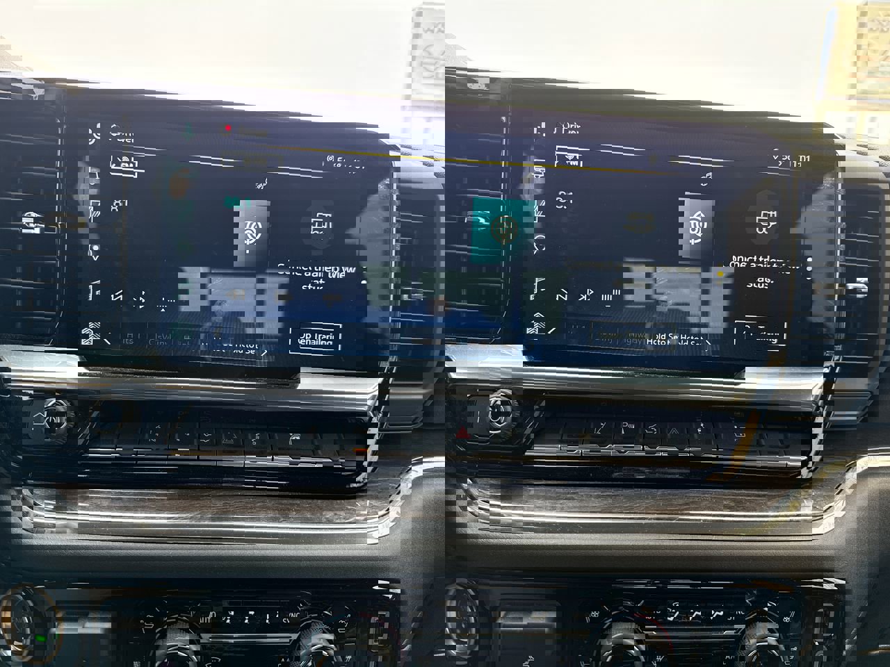 Used 2024 Chevrolet Silverado 2500 LTZ w/ LTZ Premium Package image 27