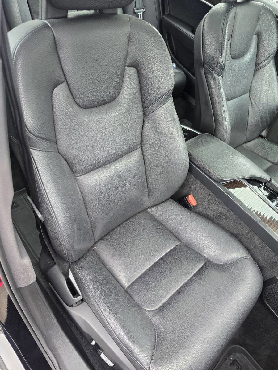 Used 2018 Volvo S90 T5 Momentum w/ Convenience Package image 14