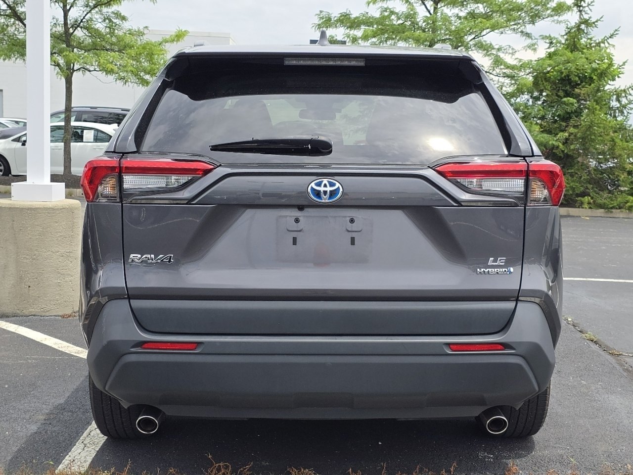 Used 2022 Toyota RAV4 LE AWD/4WD image 6