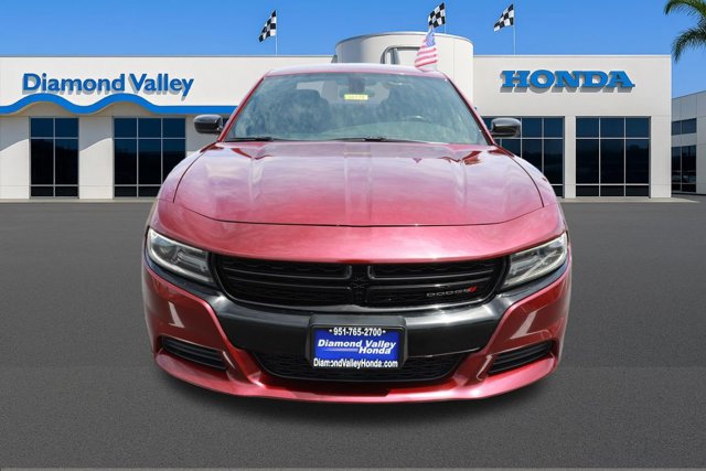 Used 2020 Dodge Charger SXT w/ Blacktop Package RWD image 2