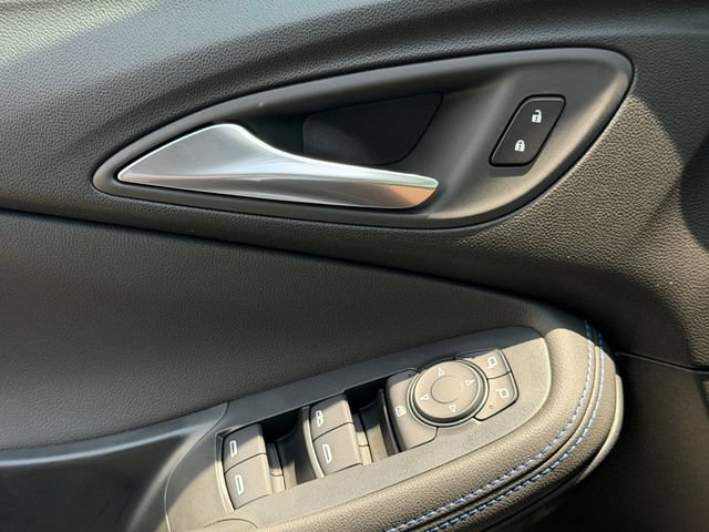New 2026 Buick Encore GX Sport Touring w/ Advanced Technology Package FWD image 23