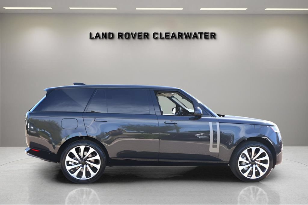New 2026 Land Rover Range Rover Long Wheelbase SE AWD/4WD image 6