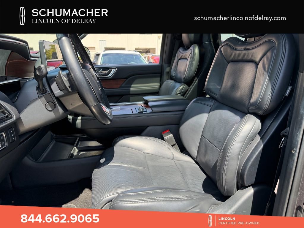 Used 2022 Lincoln Navigator Reserve RWD image 11
