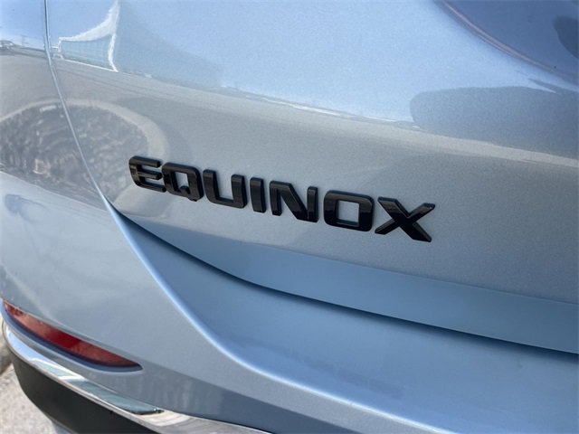 Used 2022 Chevrolet Equinox RS w/ Infotainment Package image 8