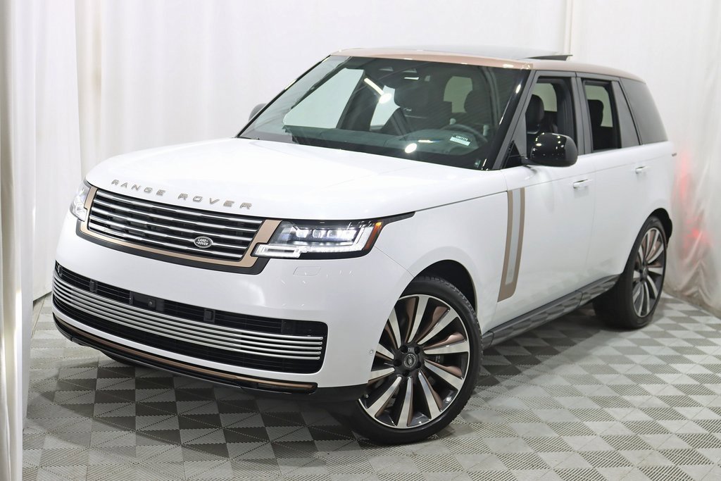 Used 2024 Land Rover Range Rover SV image 5