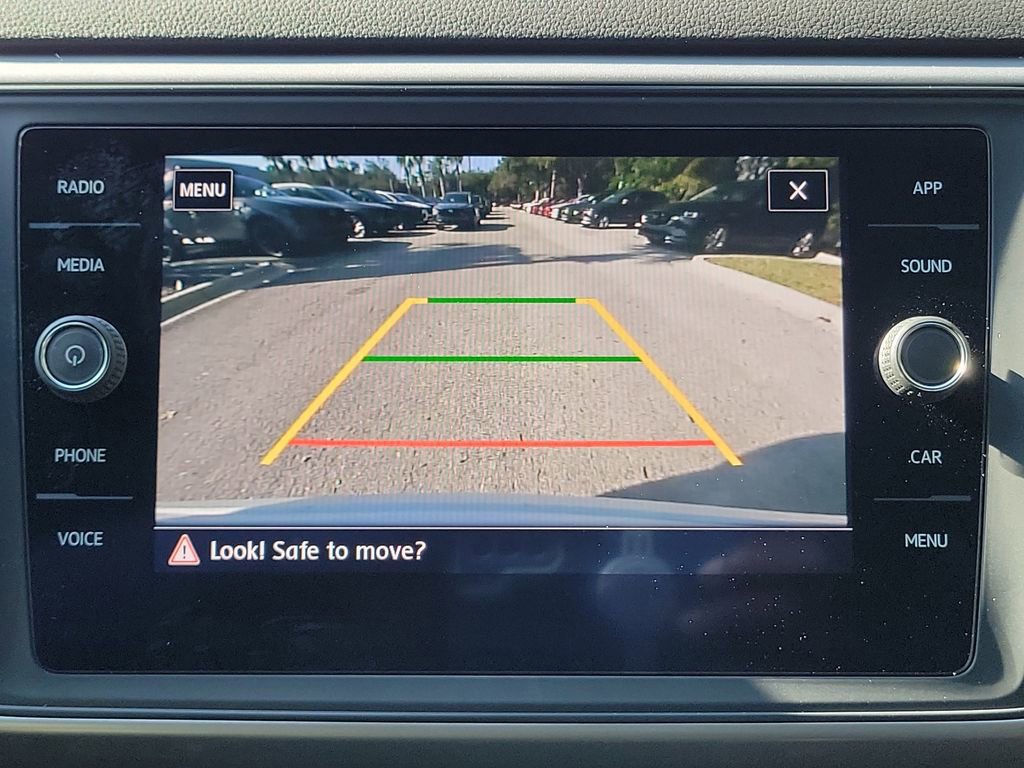 Used 2020 Volkswagen Atlas Cross Sport SE image 30