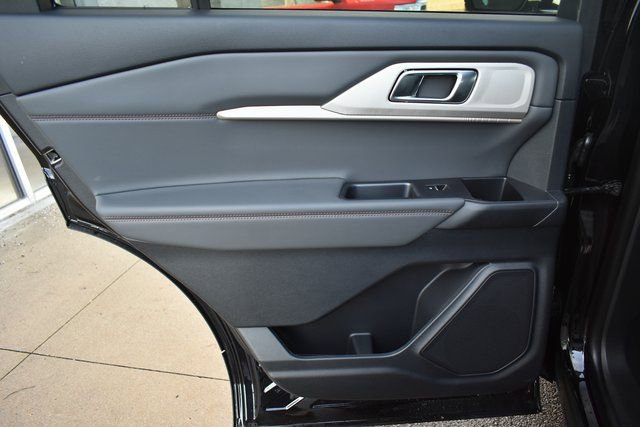 New 2026 Ford Explorer Active w/ Active Comfort Package image 36