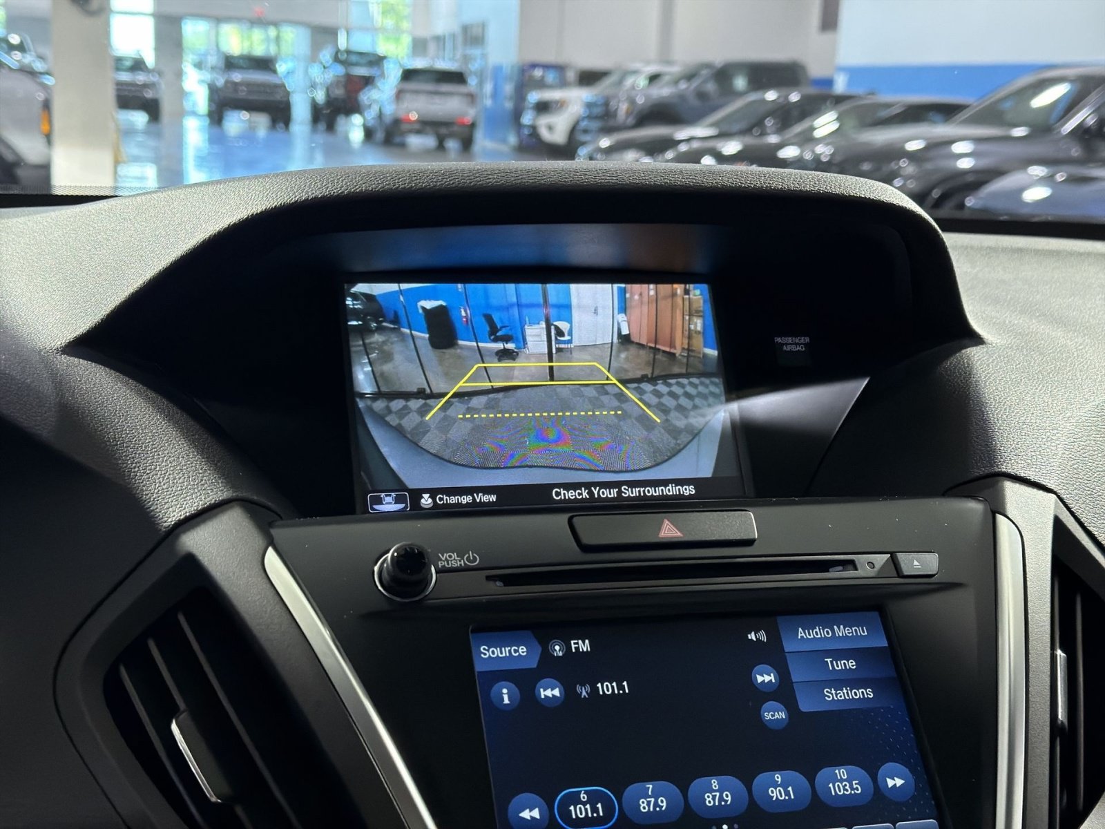Used 2019 Acura MDX SH-AWD image 34