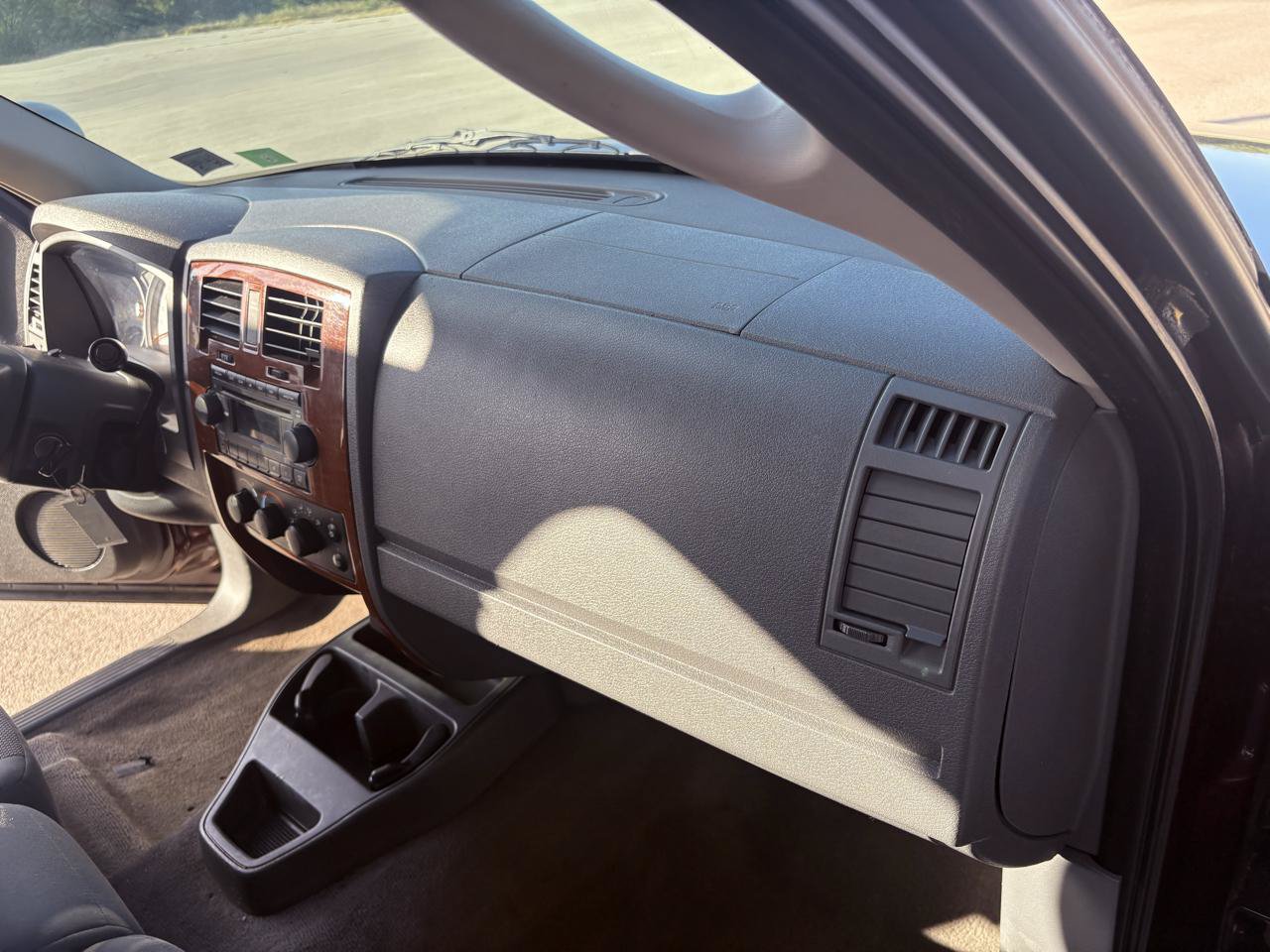 Used 2005 Dodge Dakota SLT w/ Trailer Tow Group RWD image 34