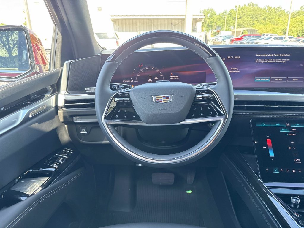 New 2026 Cadillac Escalade ESV 2WD w/ LPO, Floor Liner Package image 17