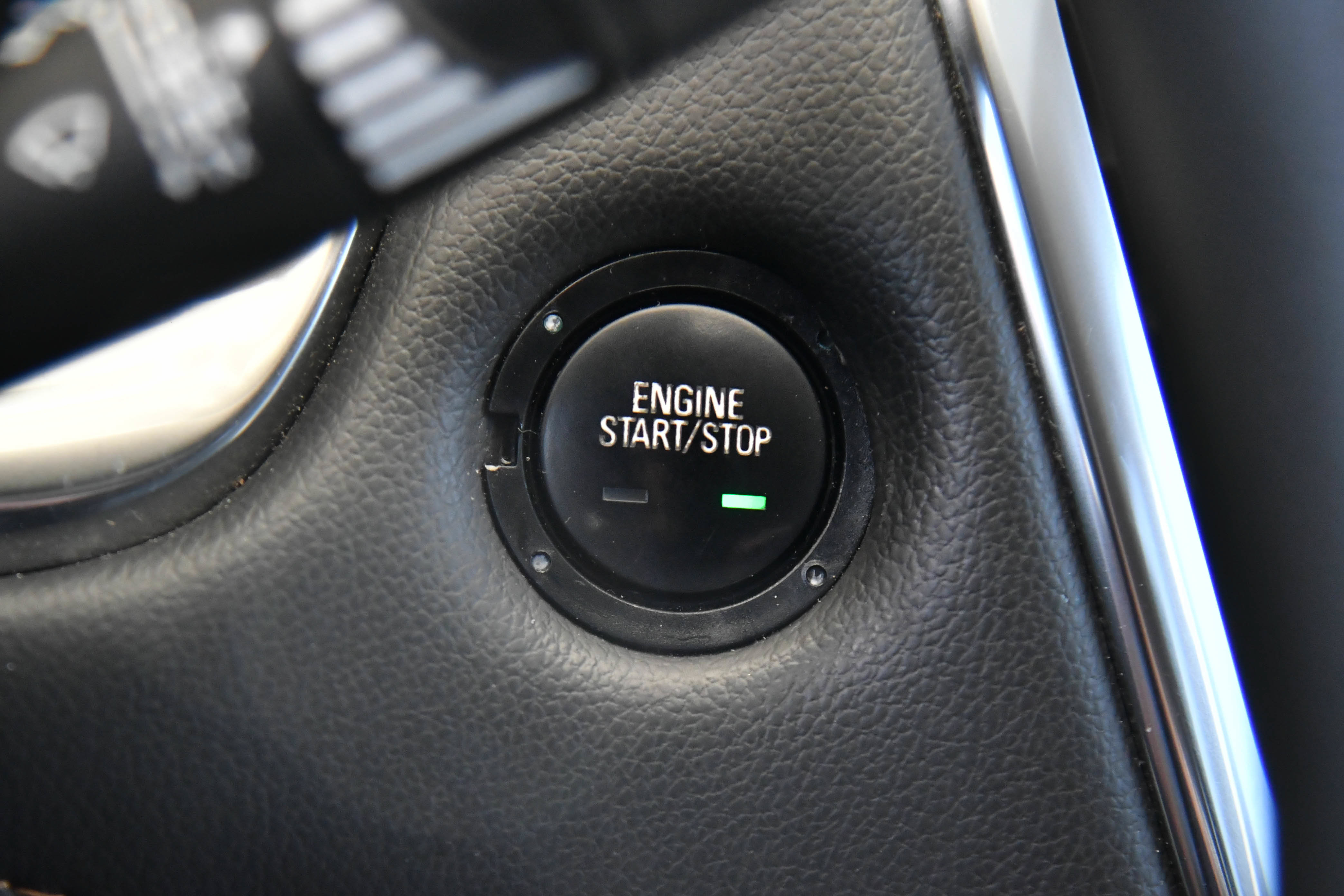 Used 2021 Chevrolet Traverse LS FWD image 25