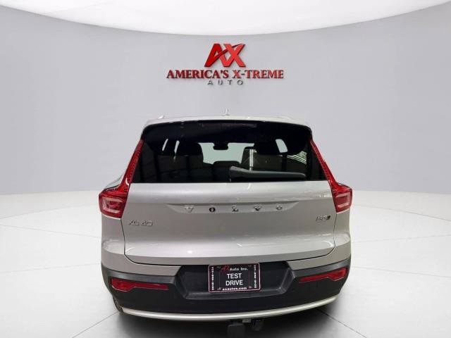 Used 2023 Volvo XC40 B5 Plus w/ Driver Assist Package AWD/4WD image 7