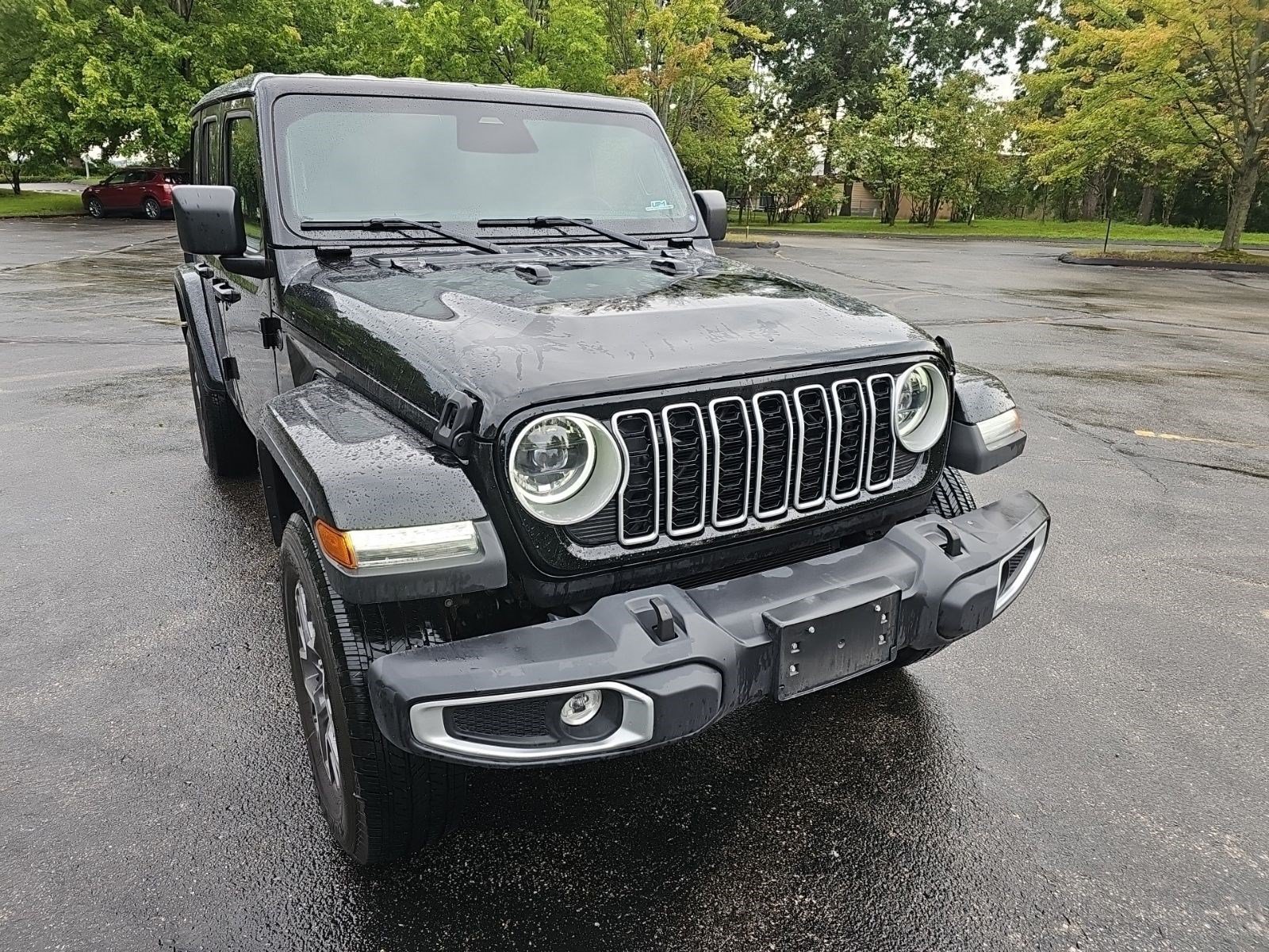 Used 2025 Jeep Wrangler Unlimited Sahara AWD/4WD image 8