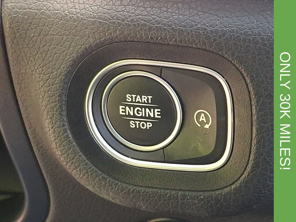 Used 2025 Mercedes-Benz GLE 350 4MATIC w/ Driver Assistance Package image 23