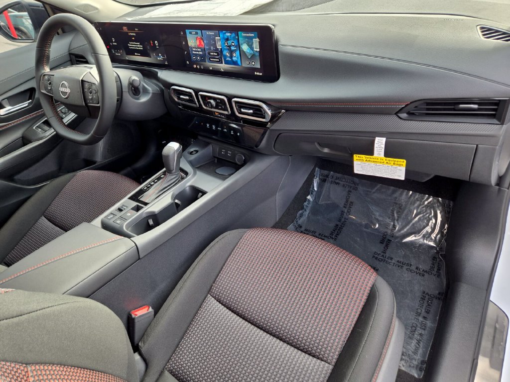 New 2027 Nissan Sentra SR w/ Floor Mat Package FWD image 23