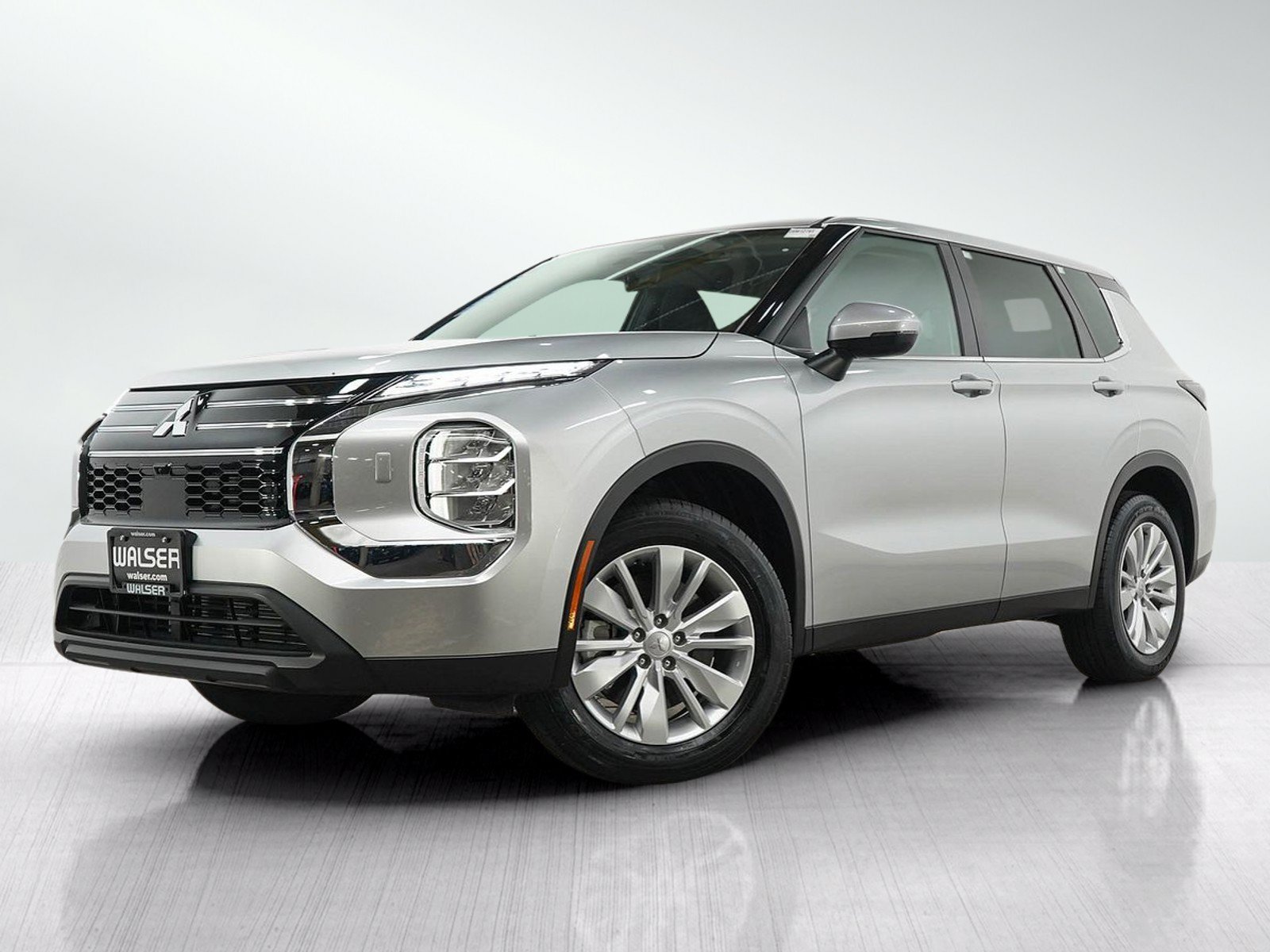 Used 2025 Mitsubishi Outlander ES