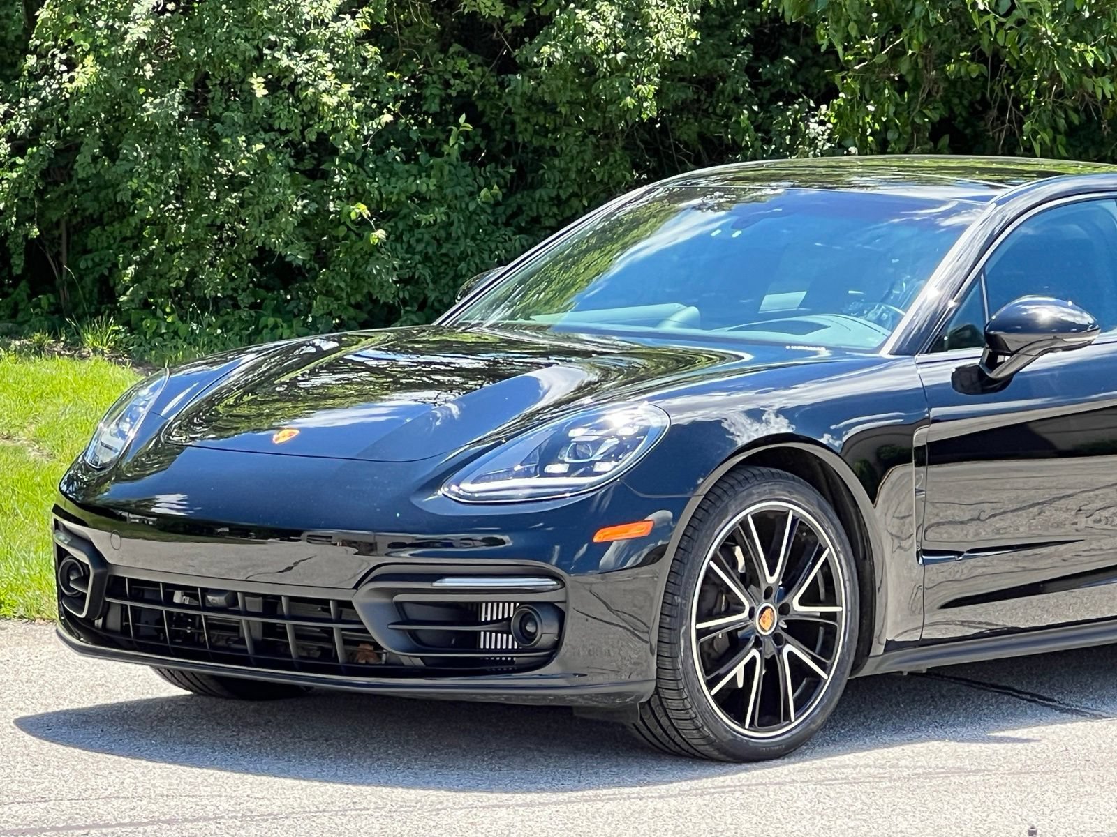 Certified 2023 Porsche Panamera 4 Platinum Edition AWD/4WD image 11