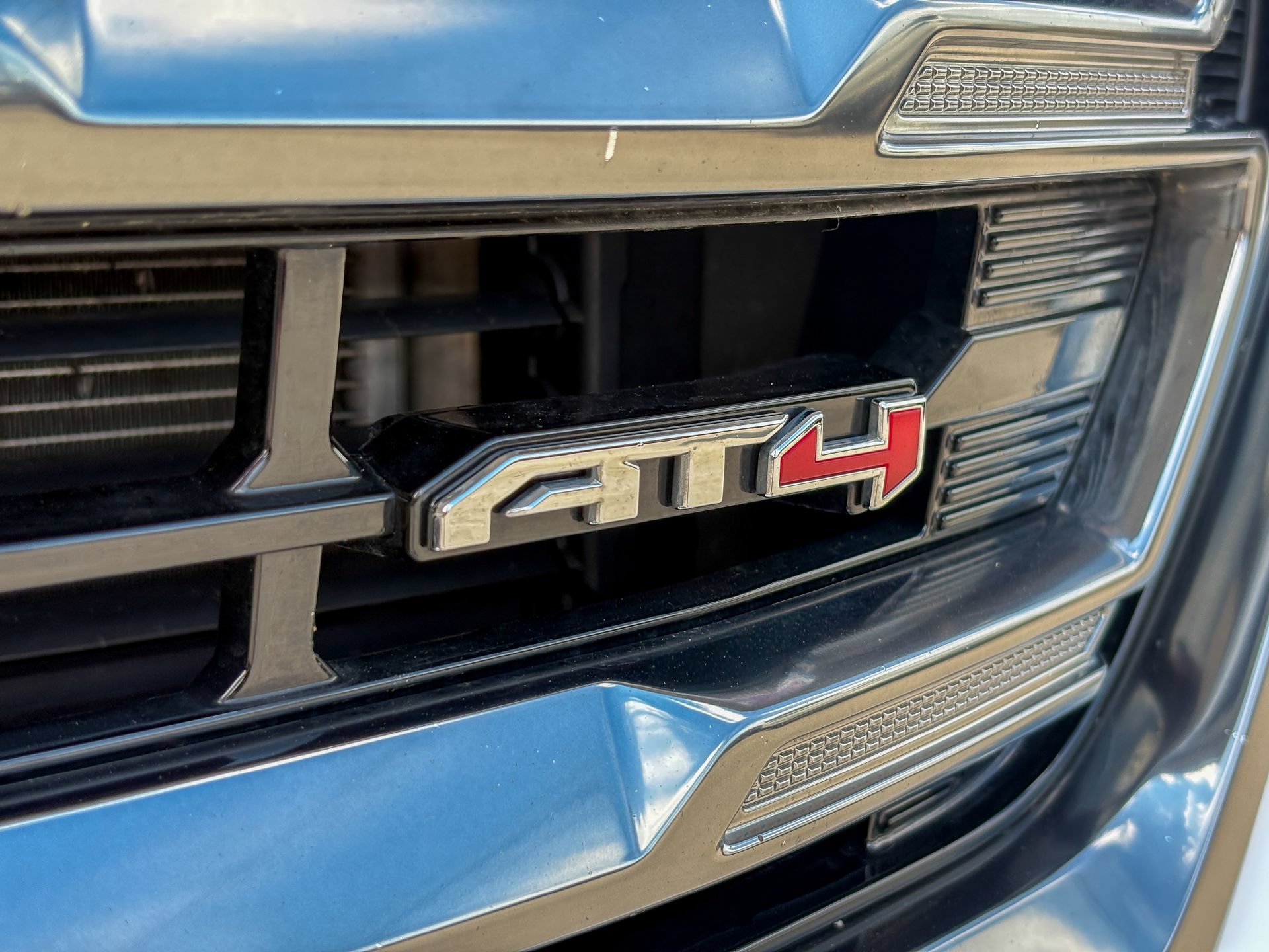 Used 2022 GMC Terrain AT4 AWD/4WD image 5