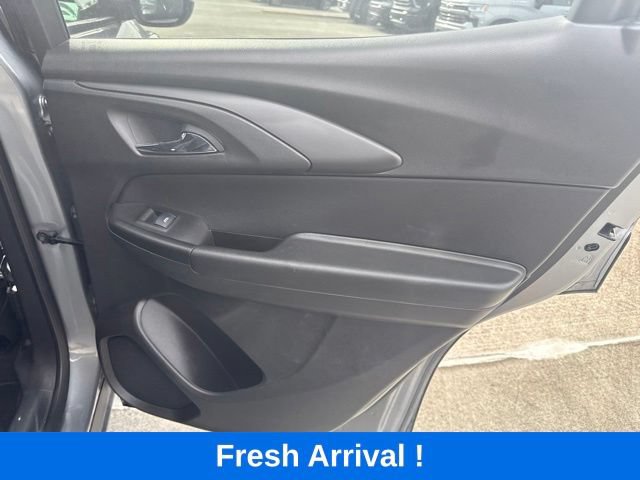 Used 2025 Chevrolet TrailBlazer LT FWD image 14