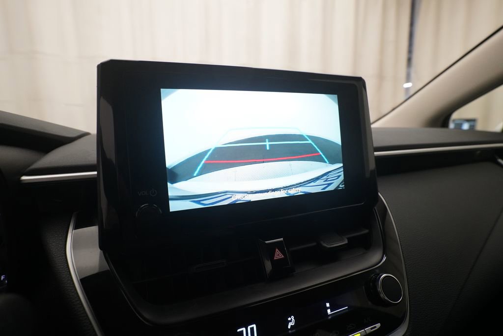 Used 2025 Toyota Corolla LE FWD image 19