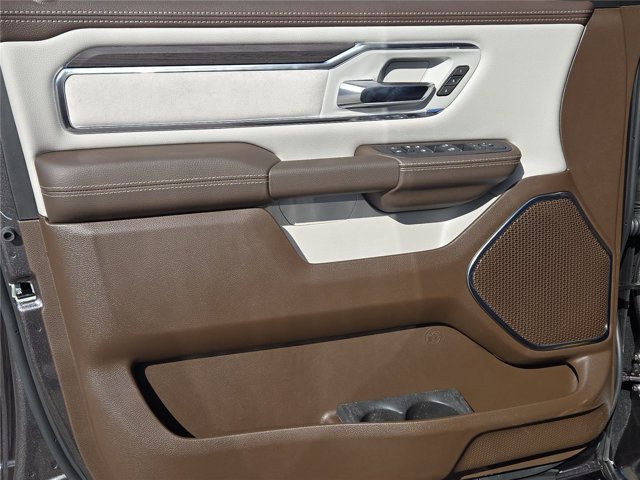 New 2026 RAM 1500 Laramie AWD/4WD image 27