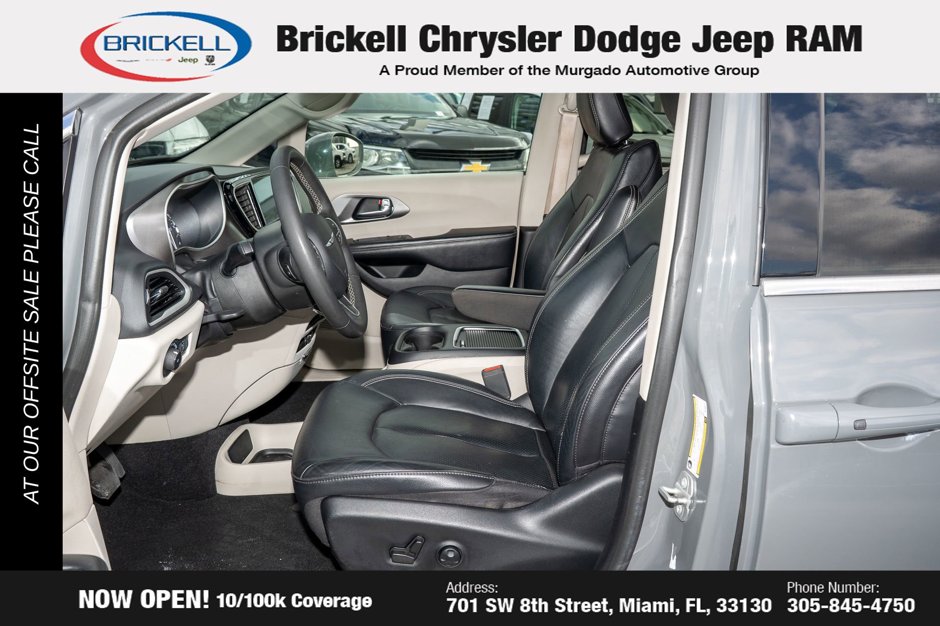 Used 2022 Chrysler Pacifica Touring-L image 17