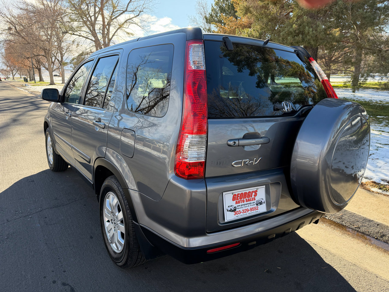 Used 2005 Honda CR-V EX image 3
