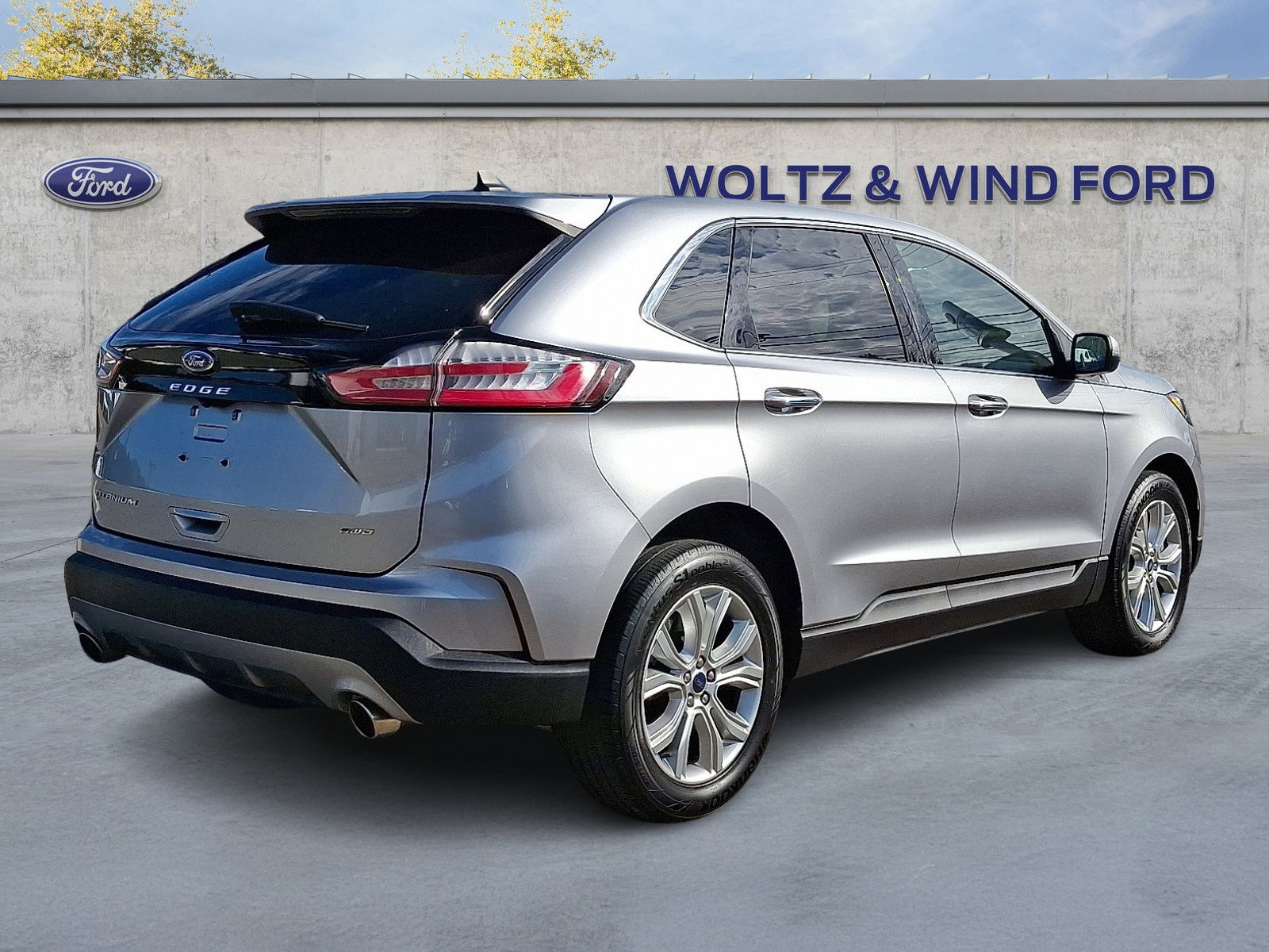 Used 2022 Ford Edge Titanium image 6
