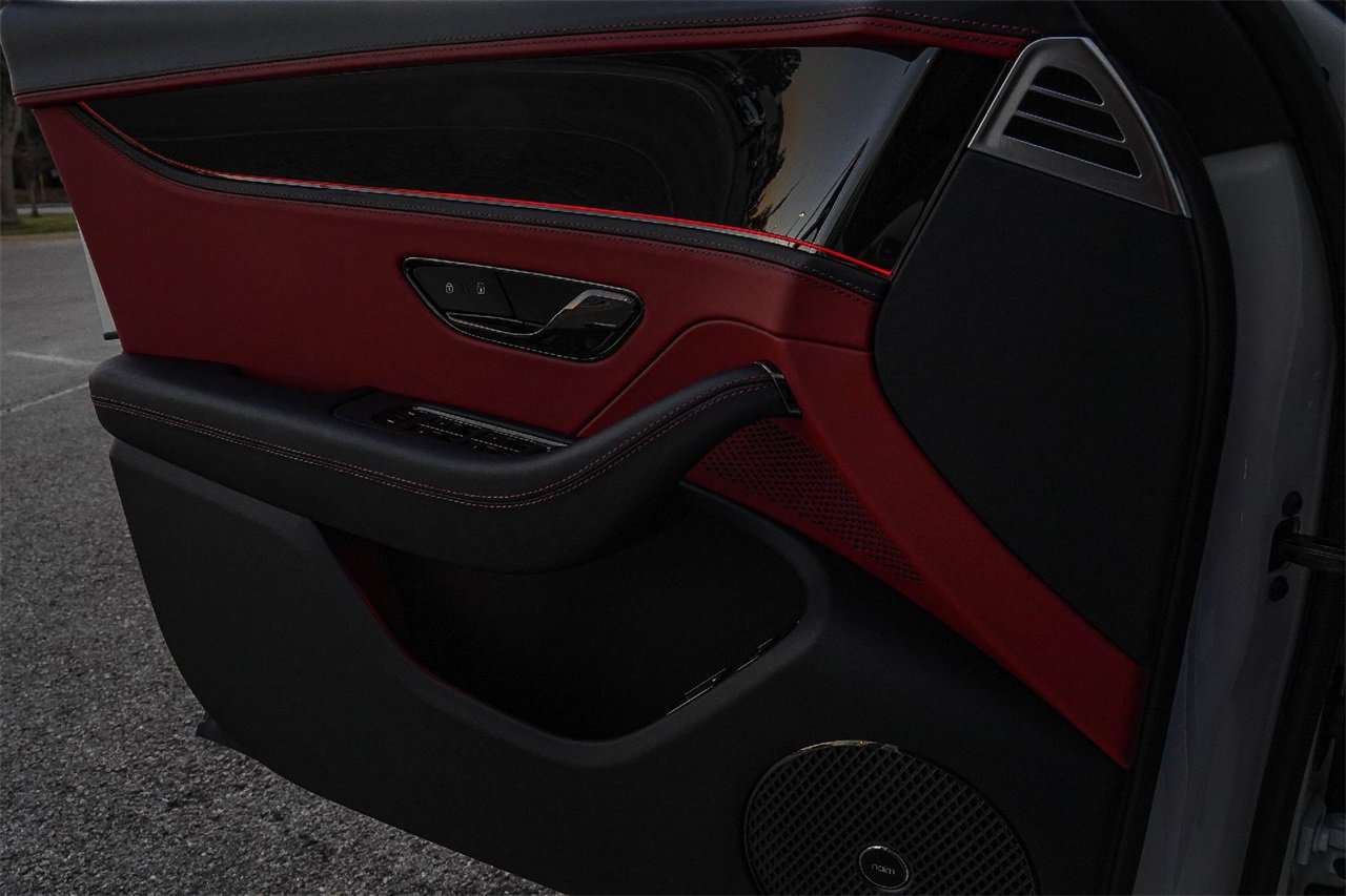 New 2026 Bentley Flying Spur Plug-In Hybrid image 31