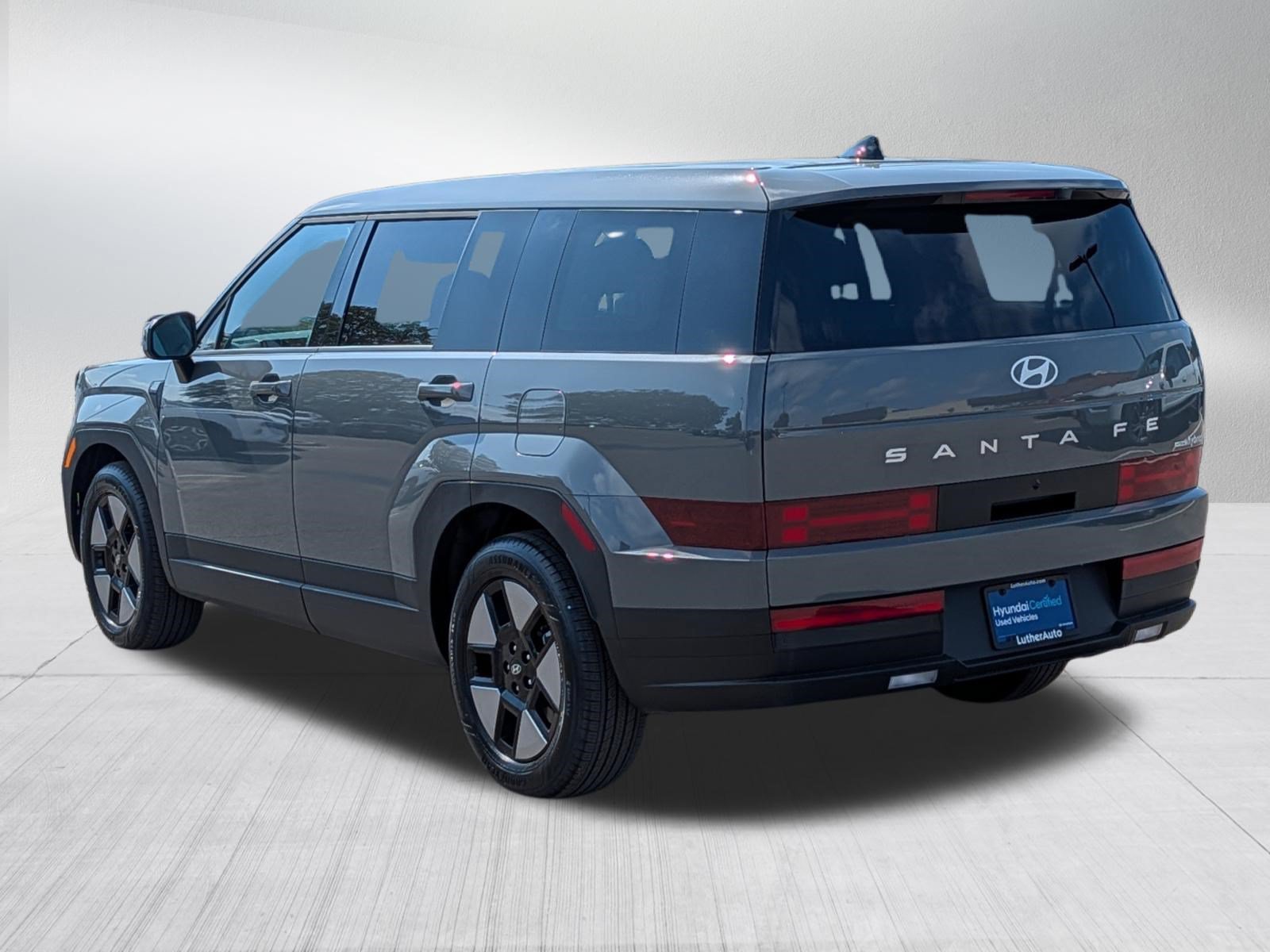 Certified 2026 Hyundai Santa Fe SE AWD/4WD image 5