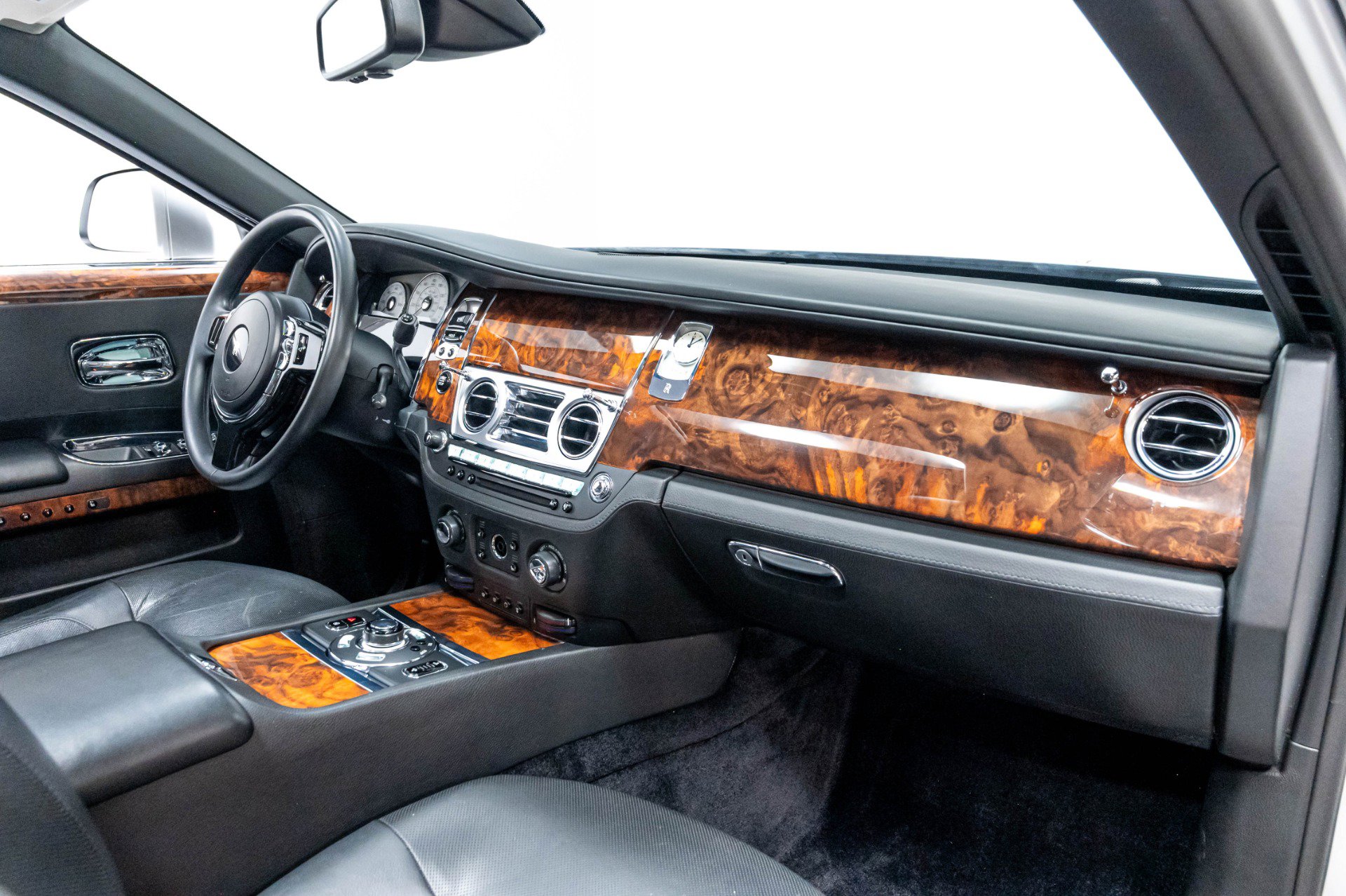 Used 2012 Rolls-Royce Ghost RWD image 29