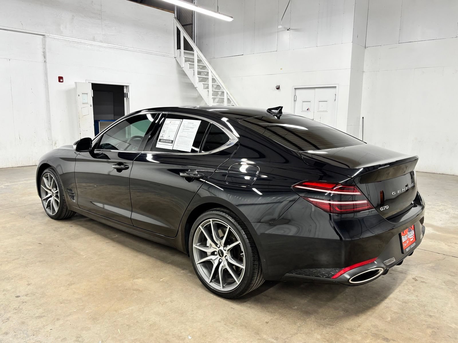 Used 2024 Genesis G70 2.5T RWD image 5