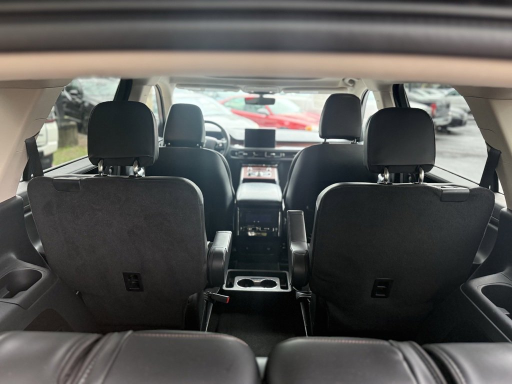 Used 2023 Lincoln Aviator Reserve image 25
