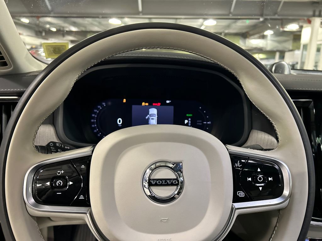 Certified 2024 Volvo S90 T8 Ultimate w/ Lounge Package image 9