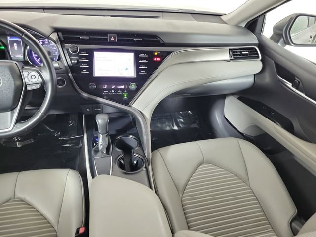 Used 2019 Toyota Camry SE w/ Convenience Package FWD image 17
