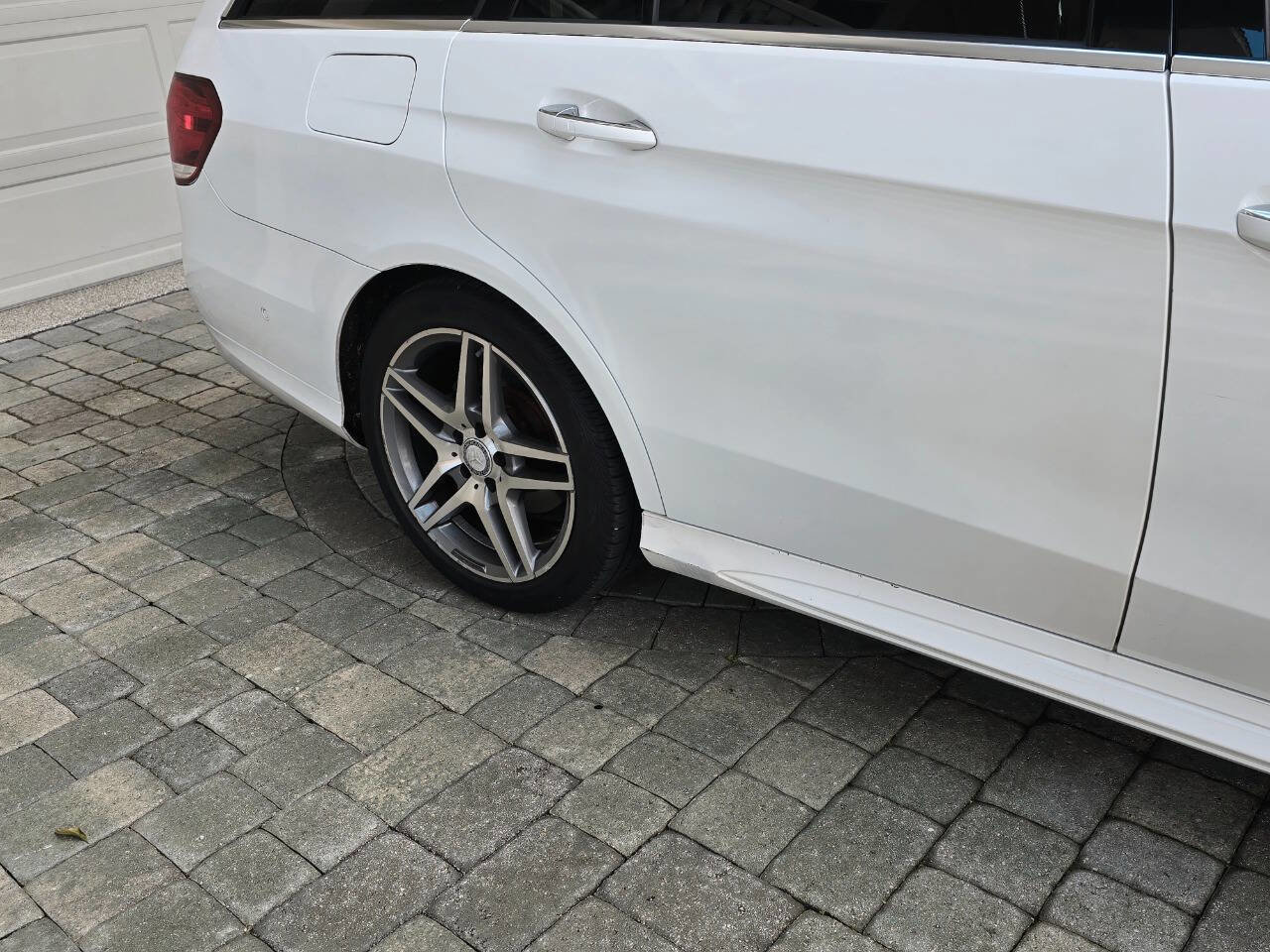 Used 2014 Mercedes-Benz E 350 4MATIC Wagon w/ Premium 1 Package image 40