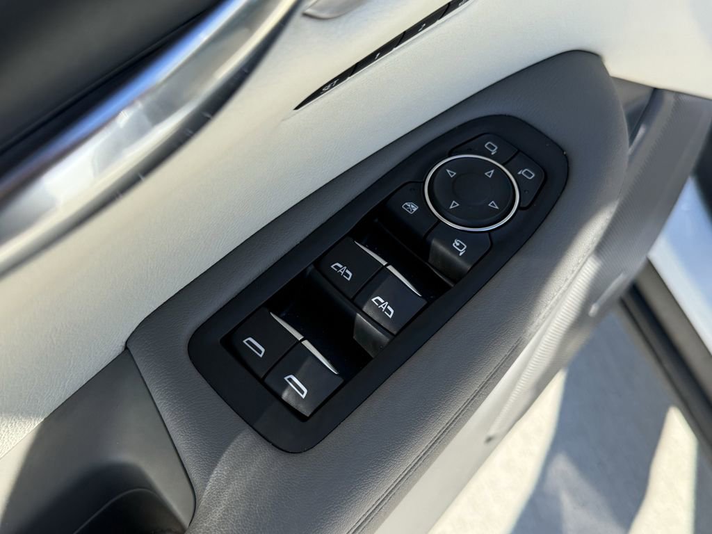 Used 2024 Cadillac XT6 Premium Luxury w/ Technology Package image 11