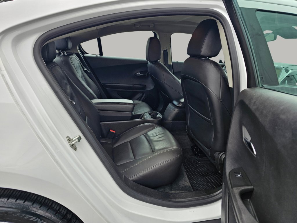 Used 2014 Chevrolet Volt Premium w/ Premium Trim Package image 23
