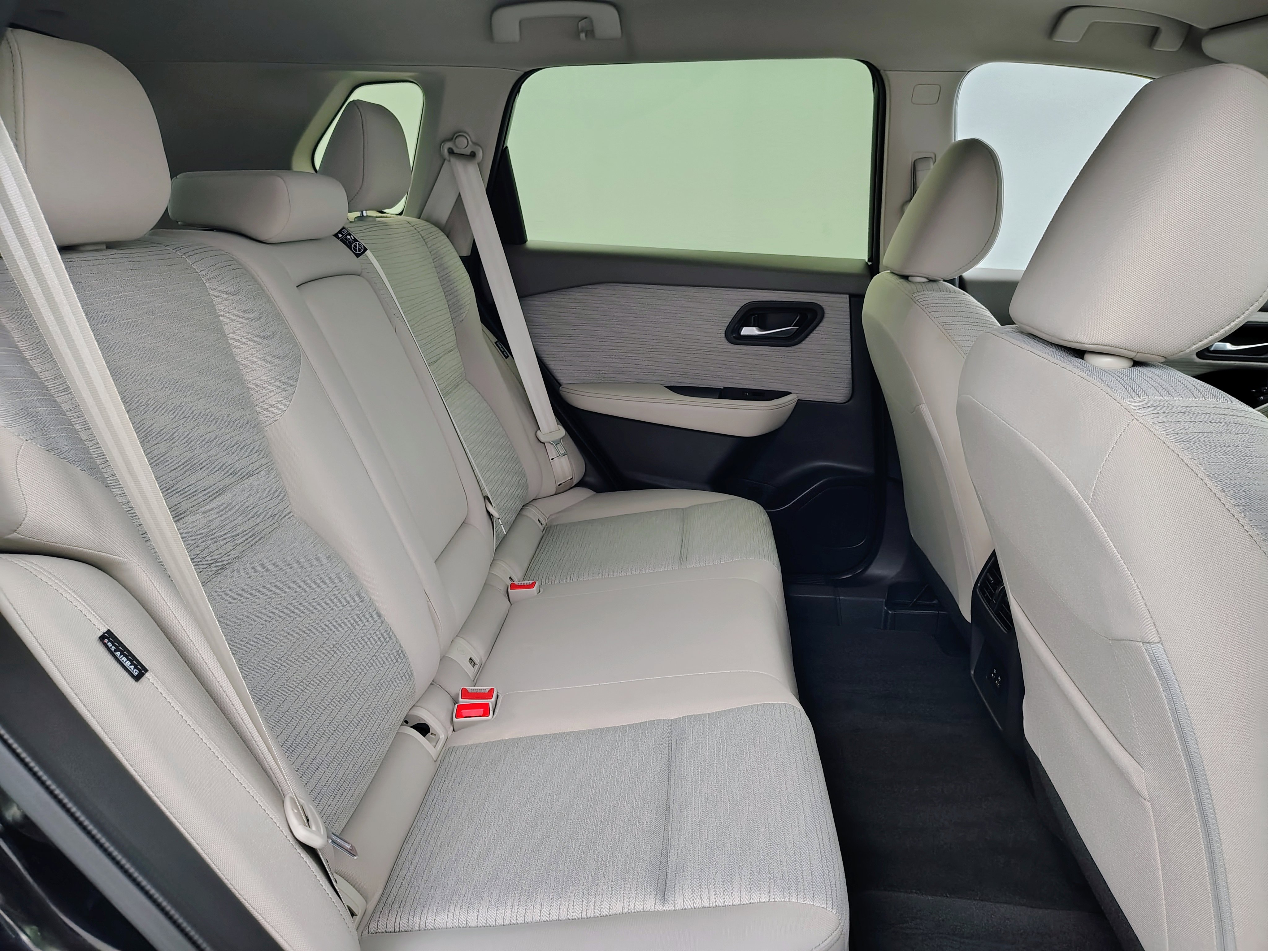 Used 2023 Nissan Rogue SV AWD/4WD image 26