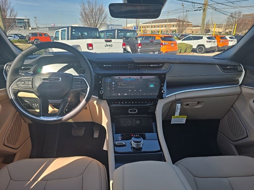 New 2026 Jeep Grand Cherokee Limited image 23