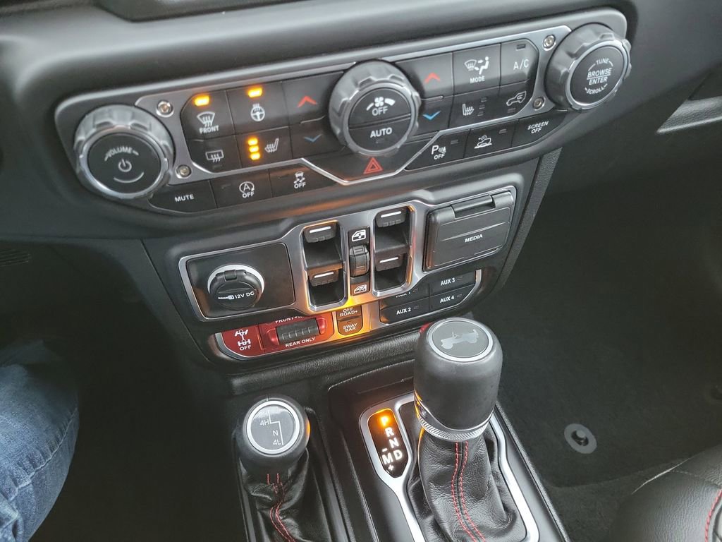 Used 2023 Jeep Wrangler Unlimited Rubicon image 25