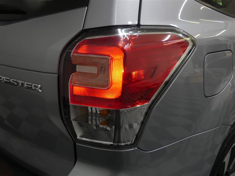 Used 2018 Subaru Forester 2.5i Premium AWD/4WD image 16